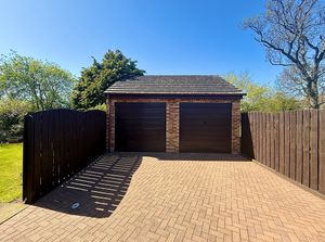 Photo 32- click for photo gallery